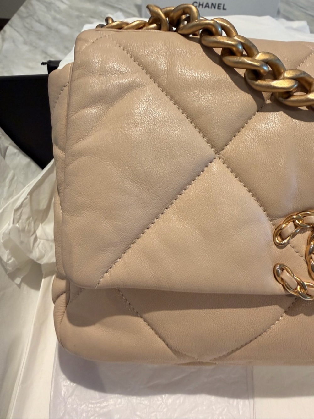 Chanel quilted beige 19 medium - Picture 8 of 14